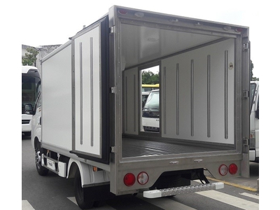 Xe tải KIA Frontier K250 - Thùng đông lạnh - Tải 1490kg / 2490kg