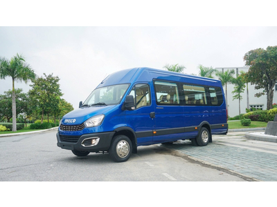 XE KHÁCH IVECO LIMOUSINE 11 CHỖ (IVECO DAILY PLUS)