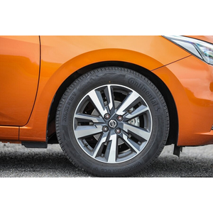 Nissan Almera CVT cao cấp