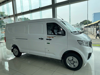 XE TẢI VAN SỐ TỰ ĐỘNG TF480V2S tải 945kg thùng dài 2m9
