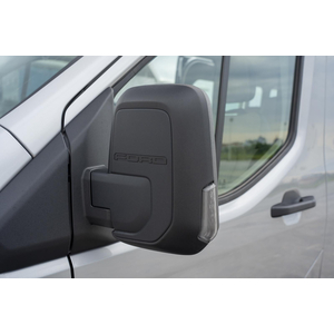 Ford Transit Trend 16 chỗ 2025