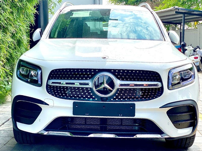Mercedes-Benz GLB 200 AMG