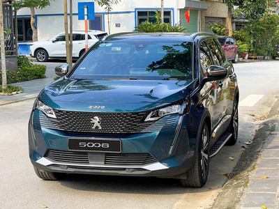 New Peugeot 5008