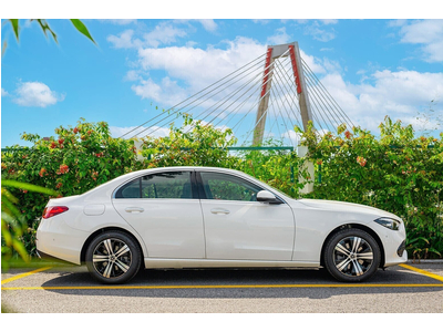 Mercedes-Benz C 200 Avantgarde Plus V4