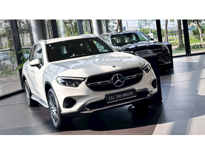 Mercedes-Benz GLC 200 4MATIC 2025