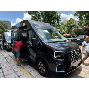 Ford Transit Premium 16 chỗ 2025