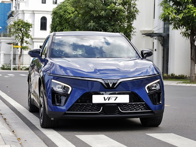 VinFast VF7 Plus