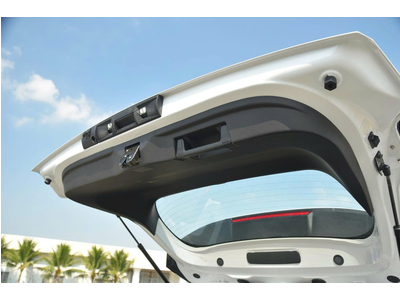 Mitsubishi Xforce GLX