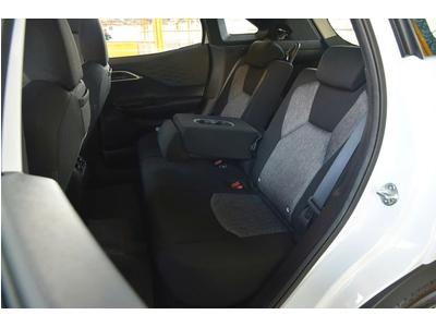 Mitsubishi Xforce GLX