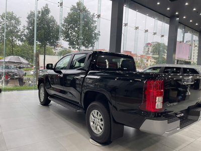 Mitsubishi Triton 2WD AT GLX