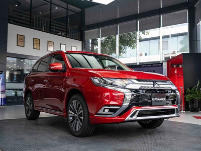 Mitsubishi Outlander 2.0 CVT Premium 2025
