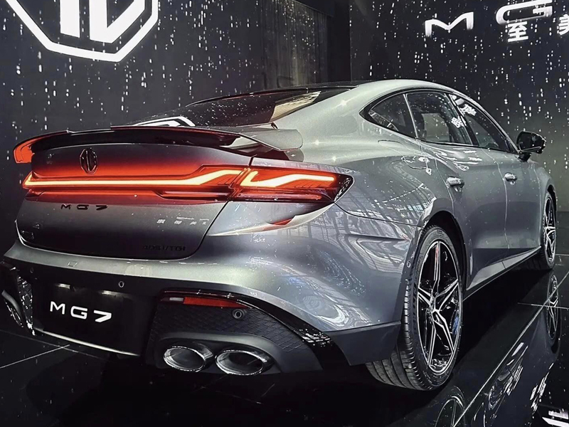 MG7 2.0T Luxury
