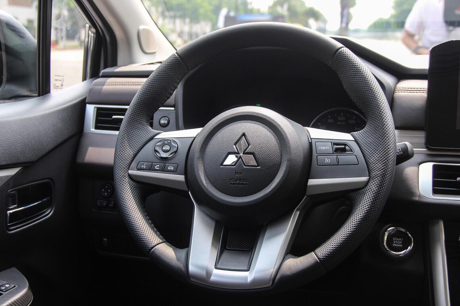 Mitsubishi Xpander MT