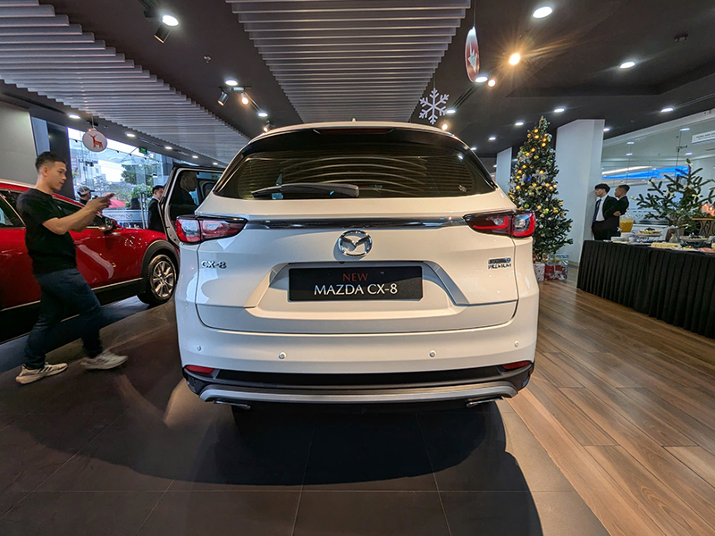 New Mazda CX-8 2.5L Signature AWD