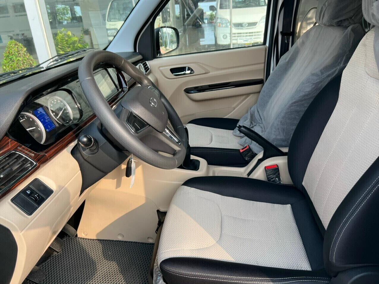 XE TẢI VAN 5 CHỖ THACO TF450V 5S