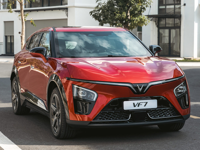VinFast VF7 Plus