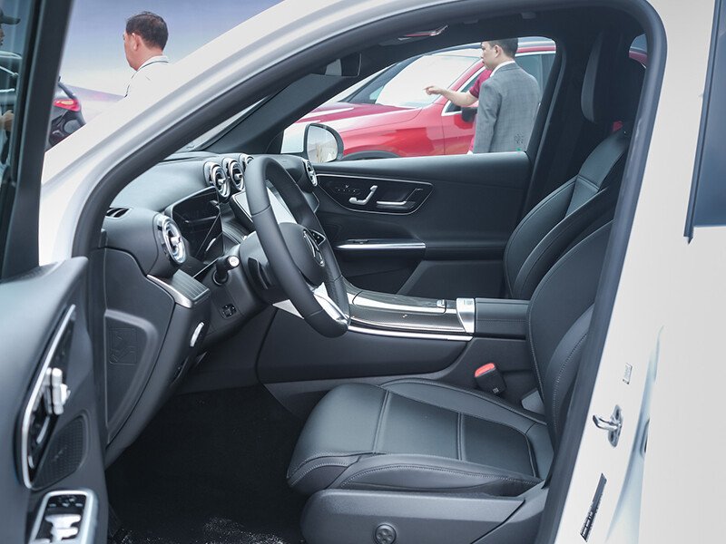 Mercedes-Benz New GLC 200 4MATIC (V1)