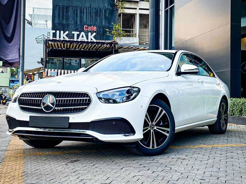 Mercedes-Benz E 180 FL (V1)