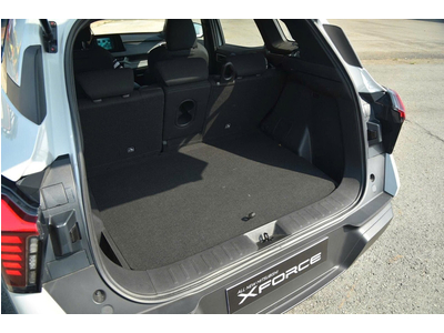 Mitsubishi Xforce GLX