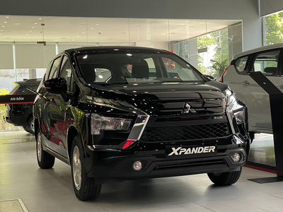 Mitsubishi Xpander AT