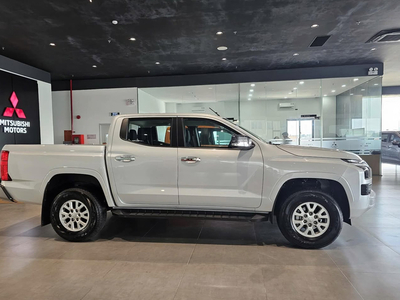 All-New Mitsubishi Triton 2WD AT GLX