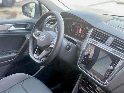 Volkswagen Tiguan Tiêu Chuẩn