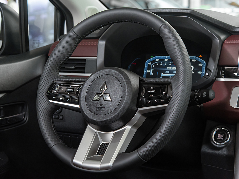 New Mitsubishi Xpander Cross