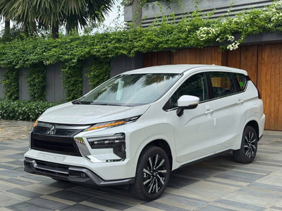 New Mitsubishi Xpander AT Premium