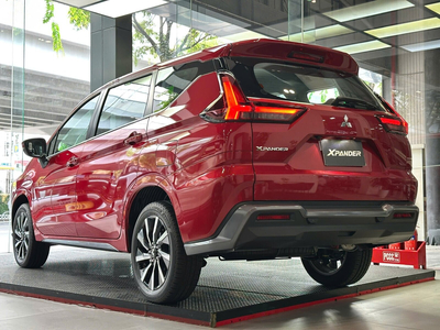 Mitsubishi Xpander AT Premium
