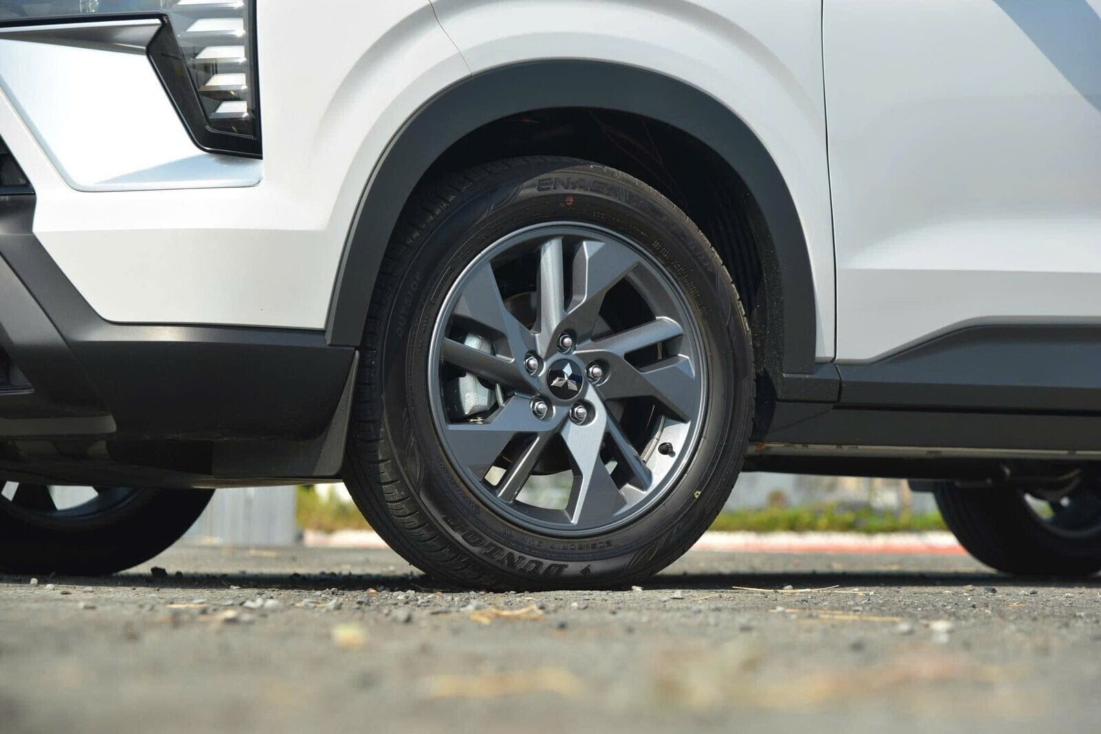 Mitsubishi Xforce GLX