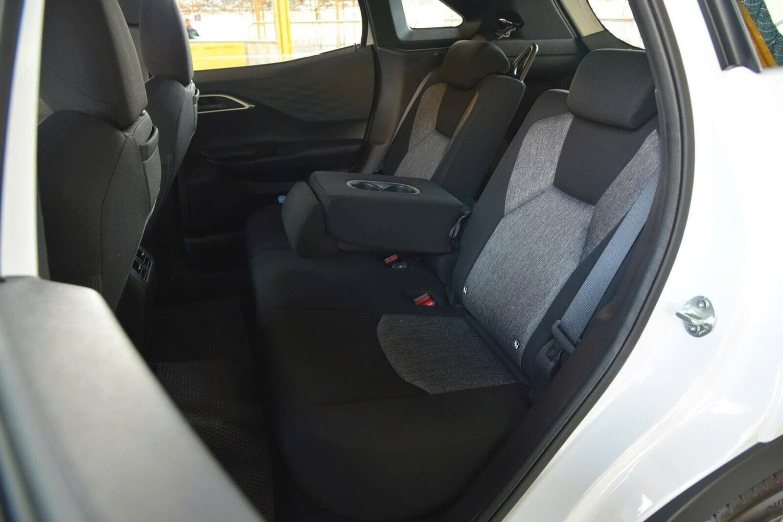 Mitsubishi Xforce GLX