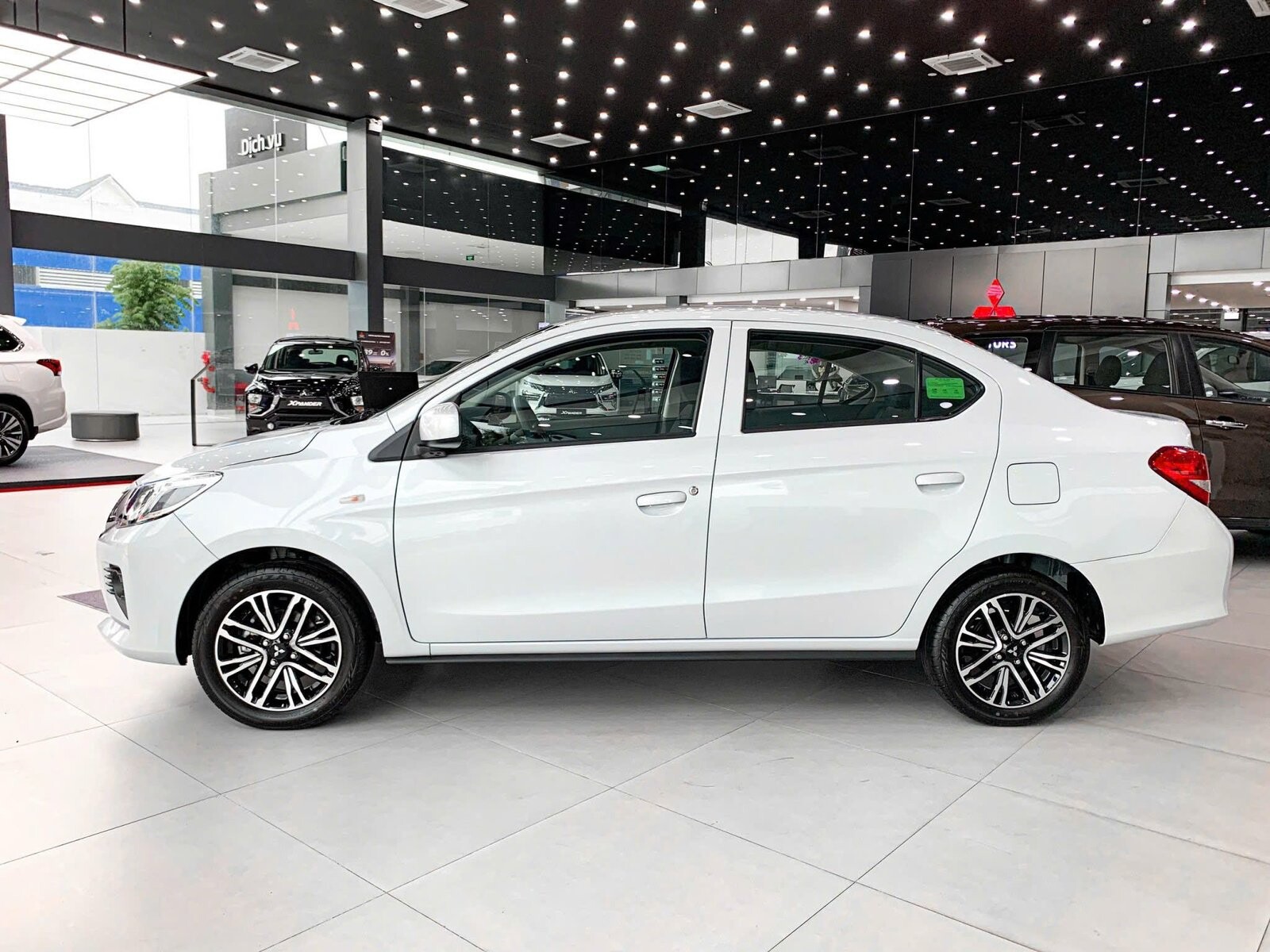 Mitsubishi Attrage MT