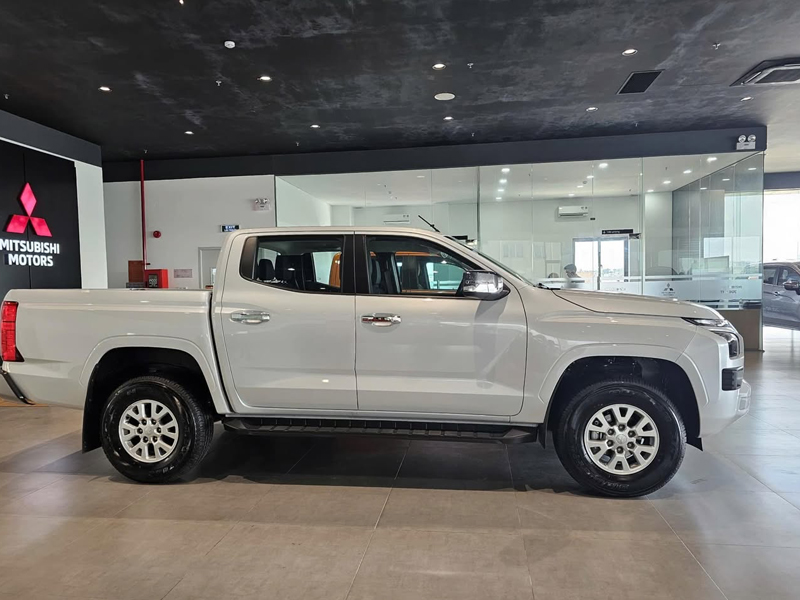 All-New Mitsubishi Triton 2WD AT GLX
