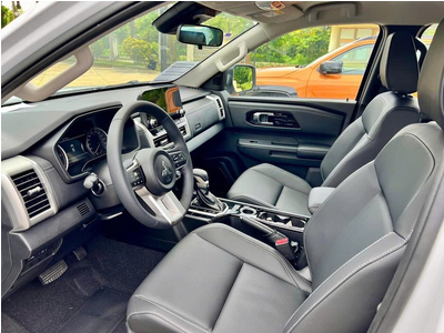 Mitsubishi Triton 2WD AT Premium