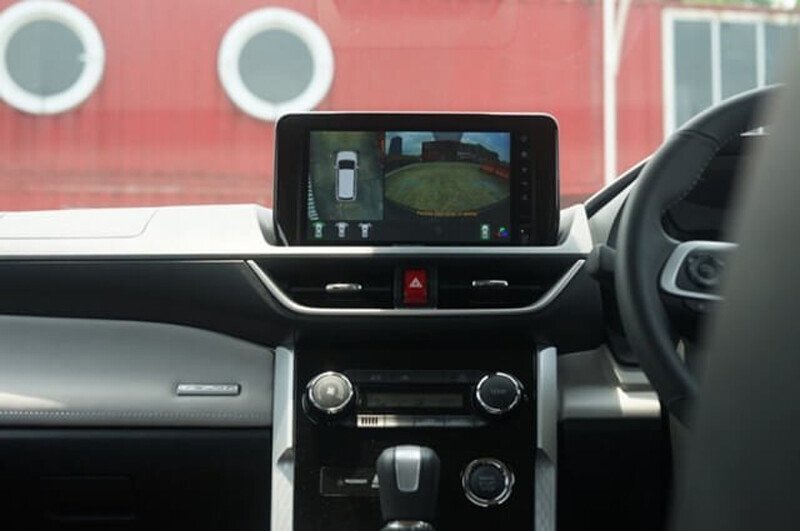 Toyota Veloz CVT TOP