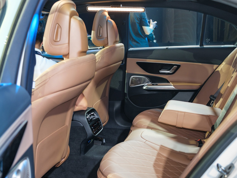Mercedes Benz E200 Exclusive