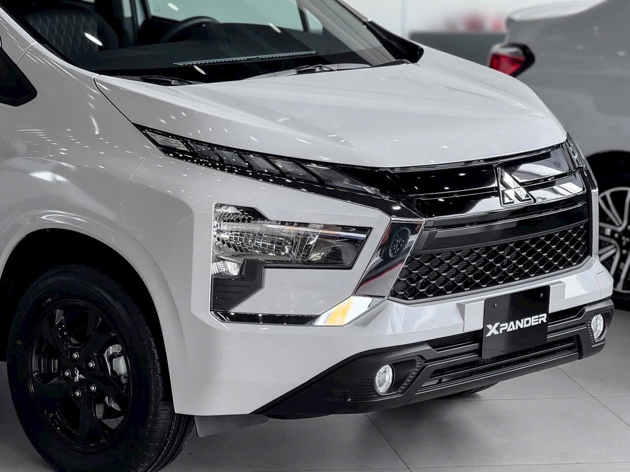 Mitsubishi Xpander AT