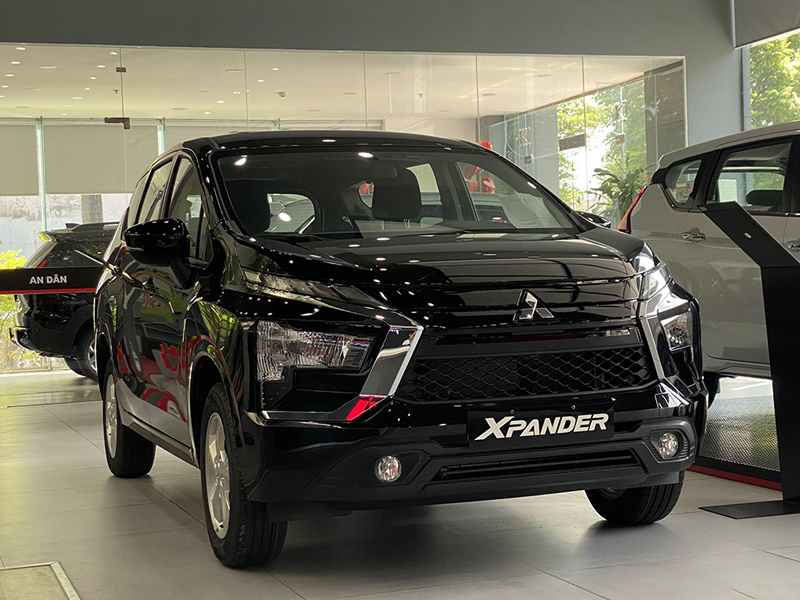 Mitsubishi Xpander AT