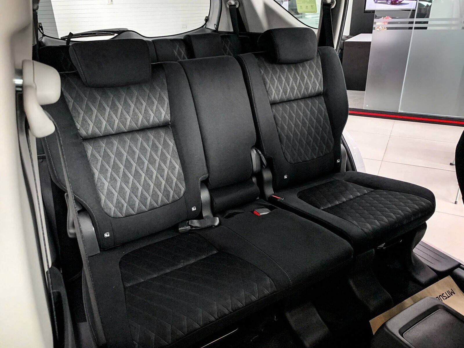 Mitsubishi Xpander AT