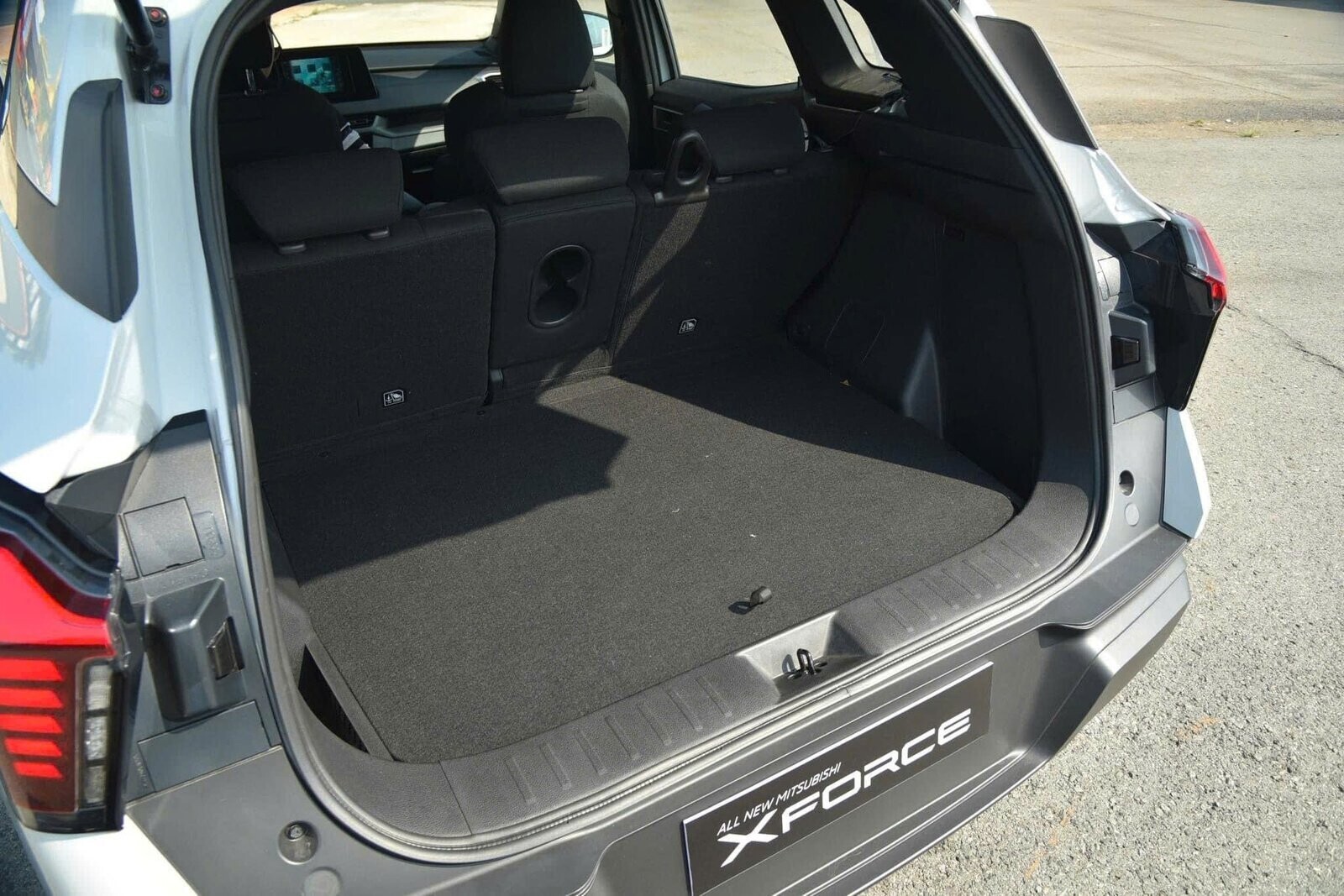 Mitsubishi Xforce GLX