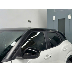 Mitsubishi Xforce Ultimate (2 Tone)