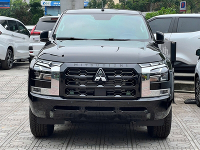 Mitsubishi Triton 2WD AT Premium