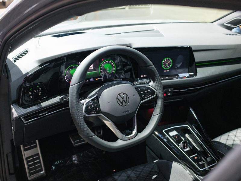 Volkswagen Golf 2025