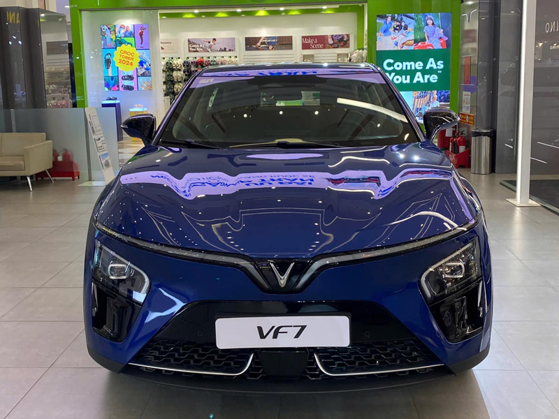 VinFast VF7 Plus