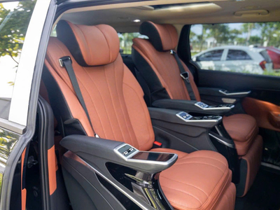 New KIA Carnival 1.6 Turbo Hybrid Signature (2 Ghế VIP)