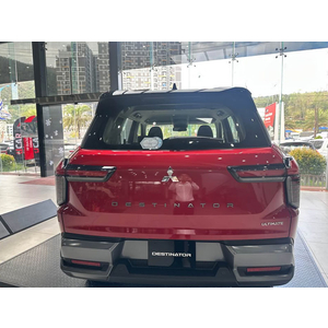 Mitsubishi Destinator Premium