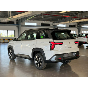 Mitsubishi Destinator Premium