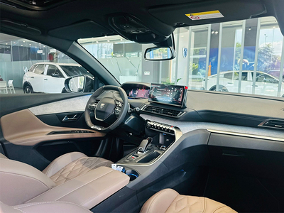 New Peugeot 5008 GT