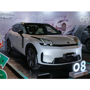 Lynk & Co 08 Halo