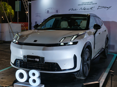 Lynk & Co 08 Halo